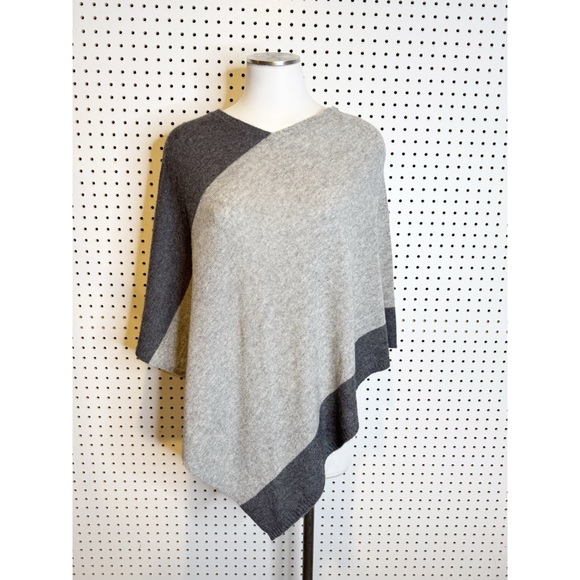+Beryll | 100% Cashmere Colorblock Poncho, Triangle Shape - Picture 2 of 7